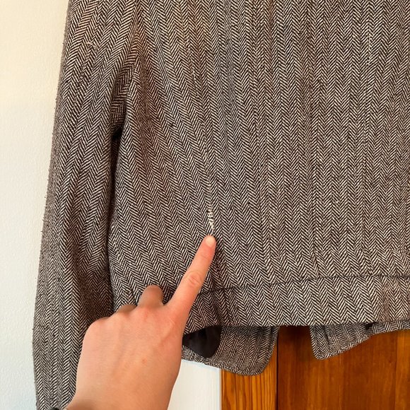 Asymmetrical zip crop Herringbone Tweed jacket - Picture 6 of 9